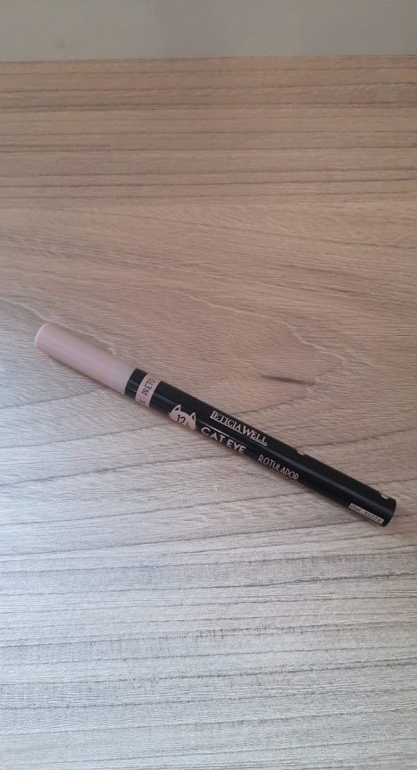 Eyeliner. Comprar eyeliner negro de larga duracion. Gabalda17