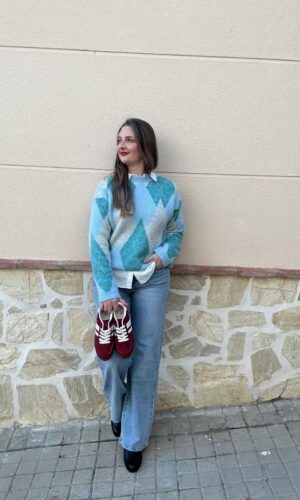 Zapatillas granate con rayas beige.Comprar zapatillas.Gabalda17