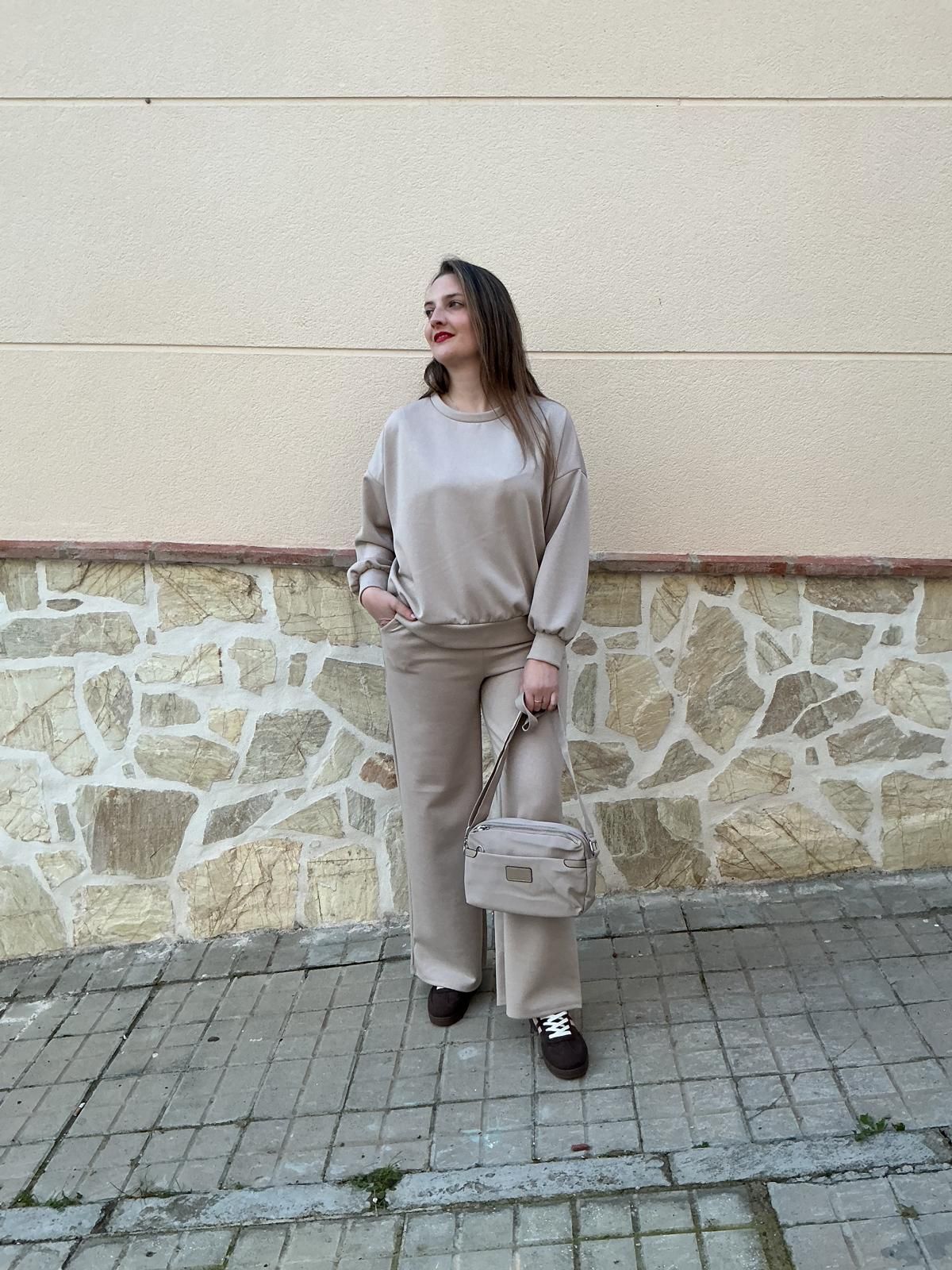 Conjunto casual beige. Comprar conjunto casual de chica.Gabalda Conjunto casual beige. Comprar conjunto casual de chica.Gabalda